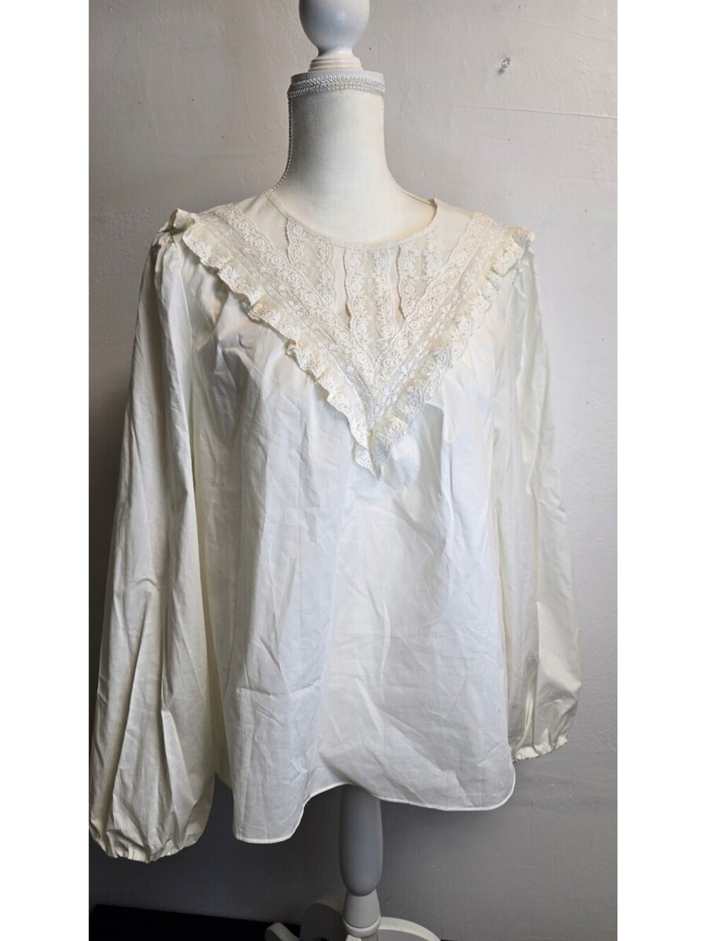 A Loves A Ivory Lace Ruffle Cotton Blouse L NWT